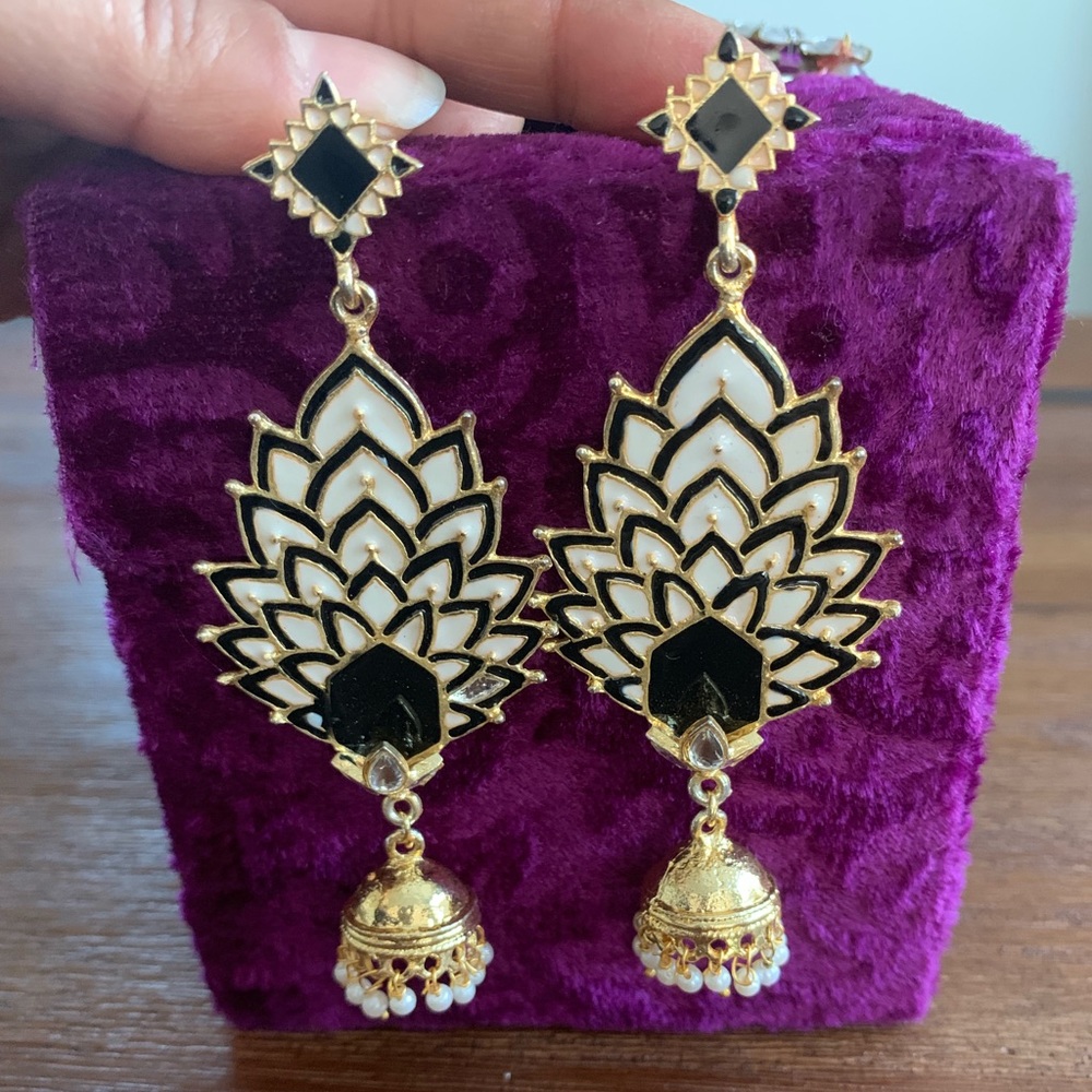 NEW Bollywood style earrings